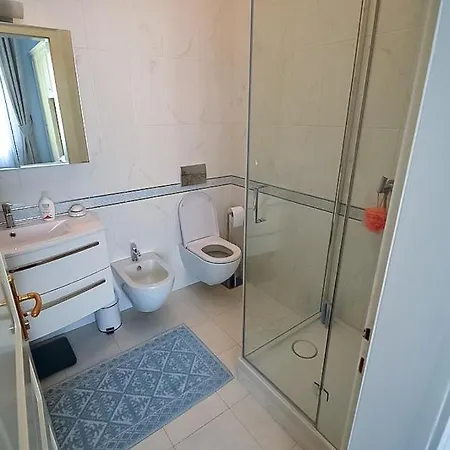 Dalmatinova 2-bedroom With Castle View * 卢布尔雅那